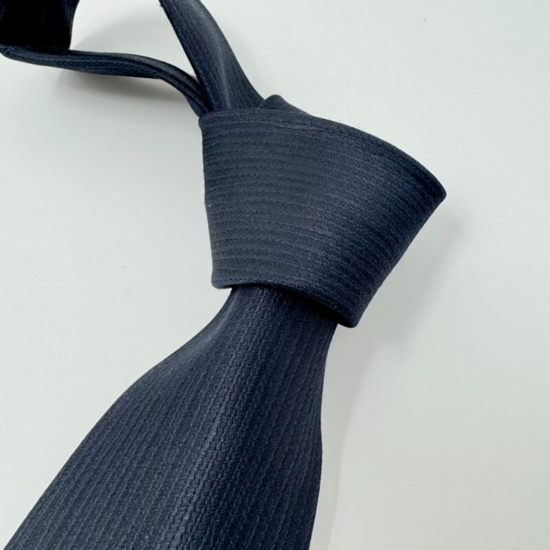 ジムトンプソンネクタイ（Jim Thompson necktie）-縦ストライプ・濃紺