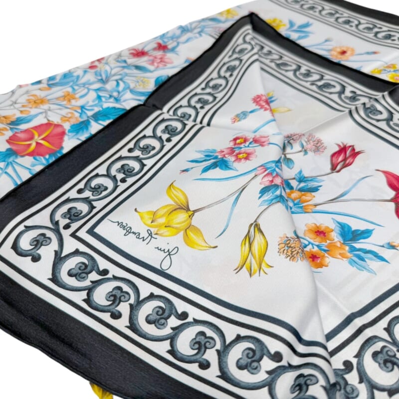 ジムトンプソンスカーフ（Jim Thompson scarf）-花柄｜ホワイト・濃紺