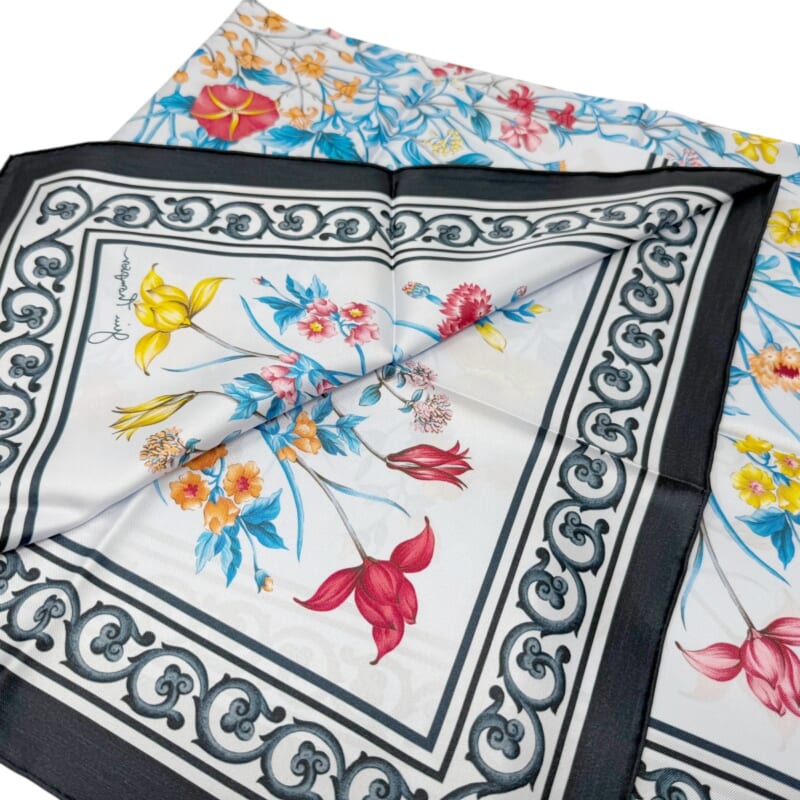 ジムトンプソンスカーフ（Jim Thompson scarf）-花柄｜ホワイト・濃紺
