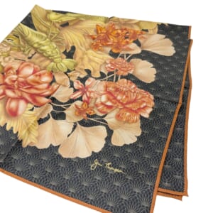 ジムトンプソンスカーフ（Jim Thompson scarf）-花柄｜黒・オレンジ