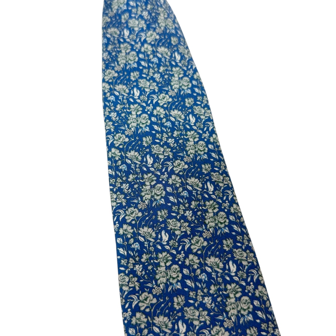 ジムトンプソンネクタイ(Jim Thompson necktie)ボタニカル柄|ブルー・ホワイト