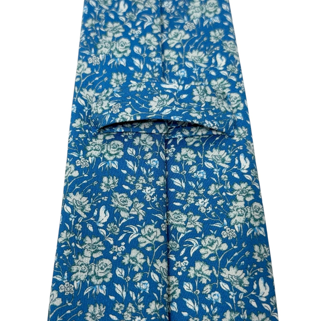 ジムトンプソンネクタイ(Jim Thompson necktie)ボタニカル柄|ブルー・ホワイト