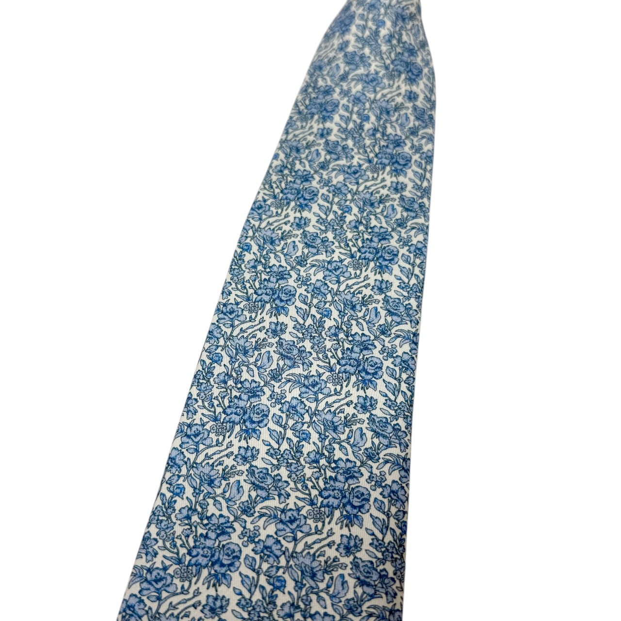 ジムトンプソンネクタイ(Jim Thompson necktie)ボタニカル柄|ホワイト・ブルー