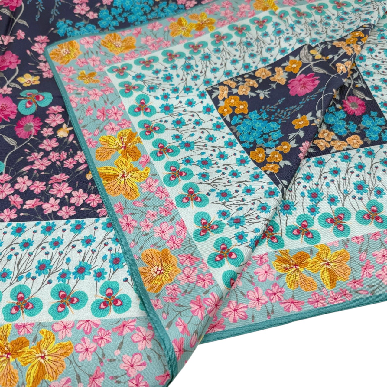 ジムトンプソンスカーフ(Jim Thompson scarf)-RWQAR_FLOWER_DK_BL